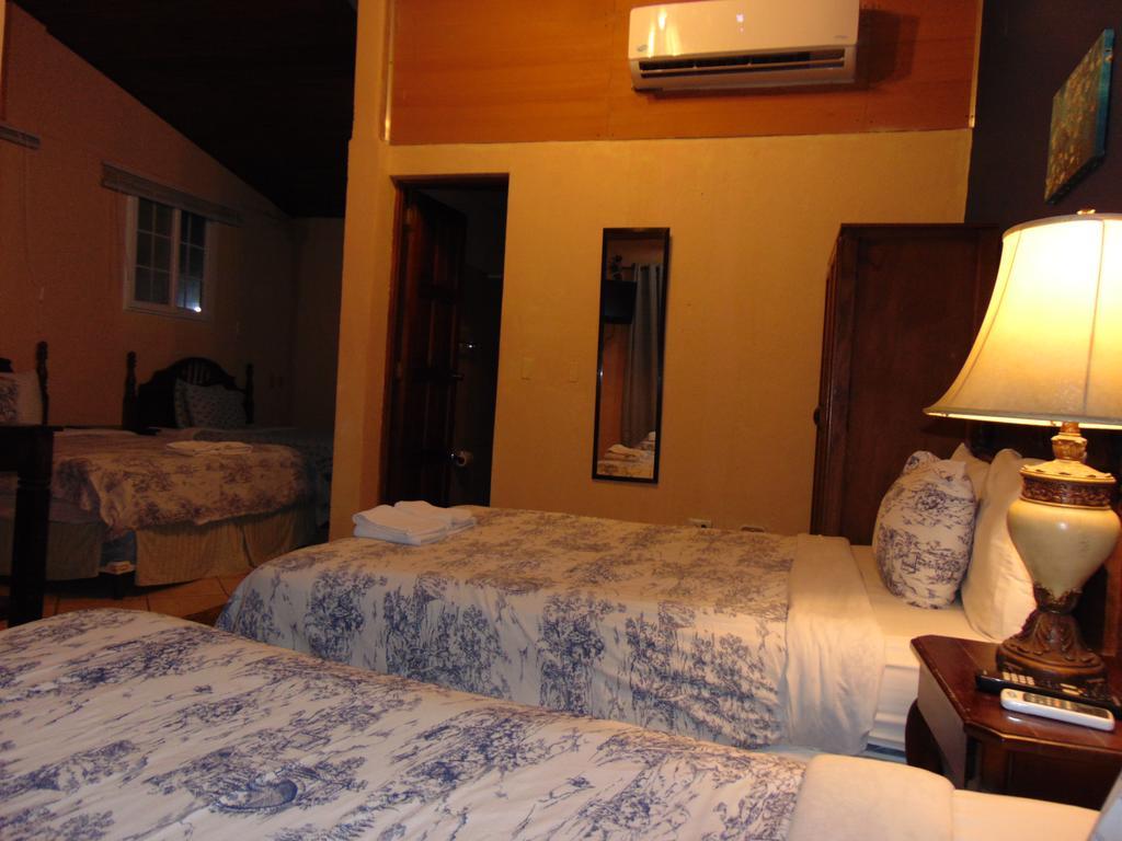 Managua Hills Hotel Eksteriør billede